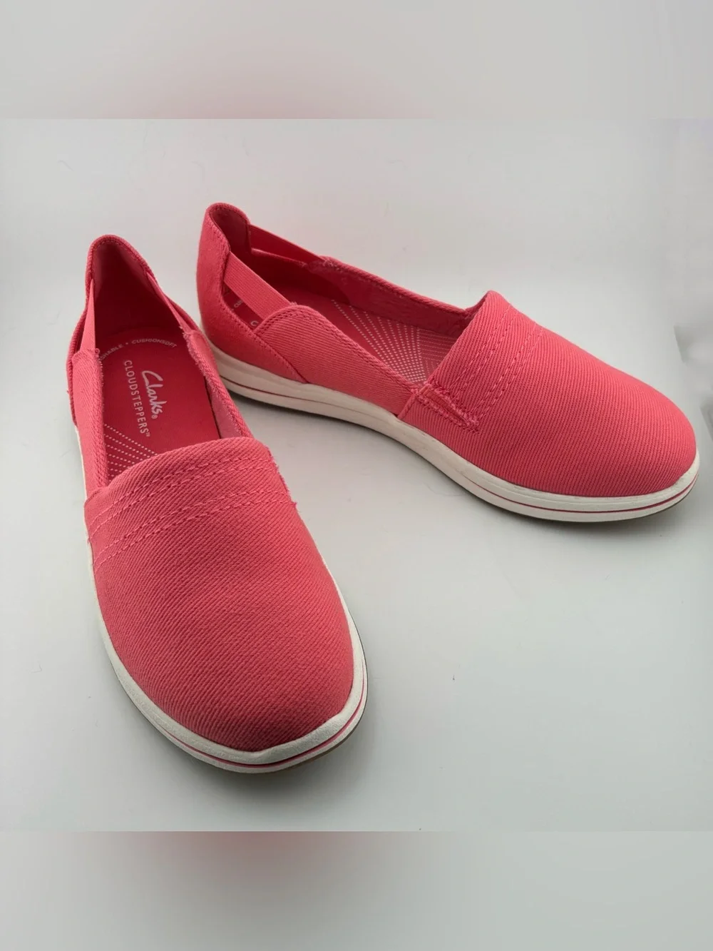 Clarks canvas slip